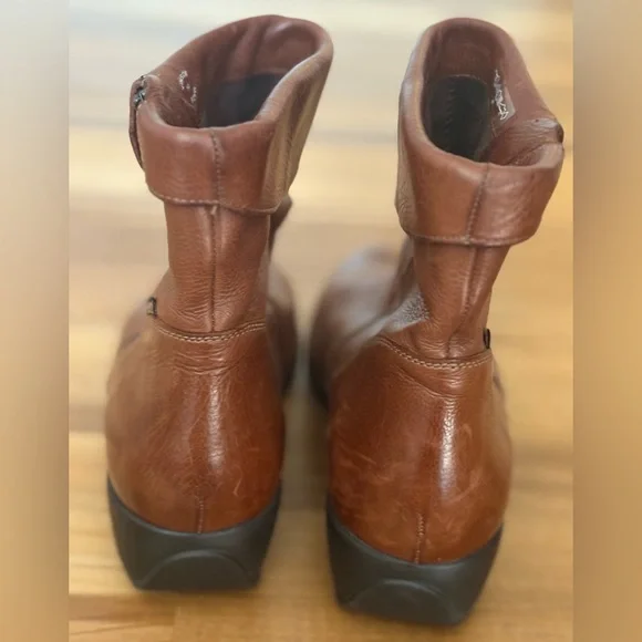 Mephisto, Brown Leather Seddy Ankle Boots, Size 7 - Picture 5 of 9